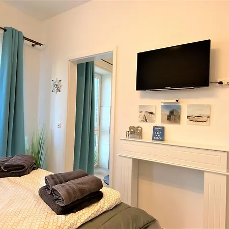 Blauer Delfin, Am Alten Deich 4-6, Whg 4 *